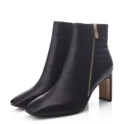 Kyrye Black Leather -Step Up Shoes kyrye black leather p13792 91048 medium