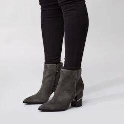 Linirre Grey Suede -Step Up Shoes linirre grey suede p8637 54352 medium