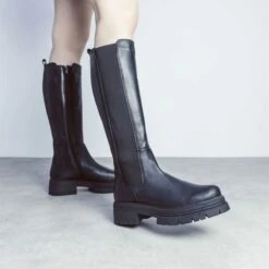 Linnea Black Leather 10 Linnea Black Leather -Step Up Shoes linnea black leather p13849 92441 medium